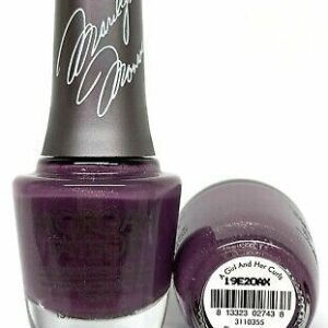 ESMALTE UÑAS A GIRL AND HER CURLS MORGAN TAYLOR
